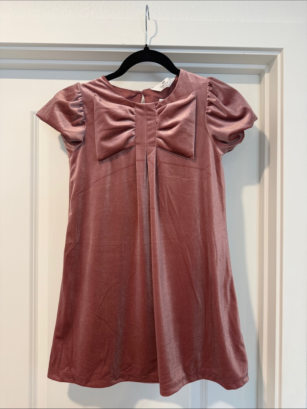 NWT- H&M Girls Velvet Bow Front Dress - Rose